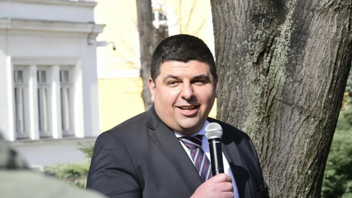 Вицепремиерът Иво Христов за Мирчев: Изживя се като агент на "Градска мобилност"
