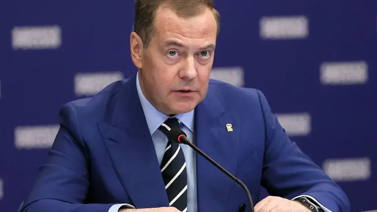 Медведев посочи 7 признака, че Украйна е "провалена държава"