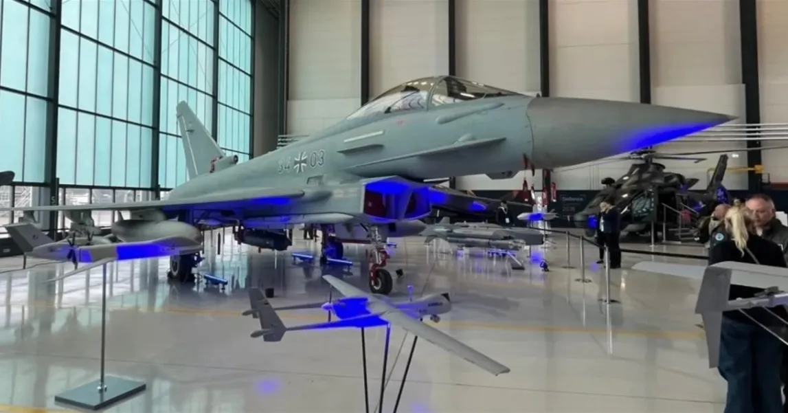 Германия показа най-новия си изтребител Eurofighter Tranche 4