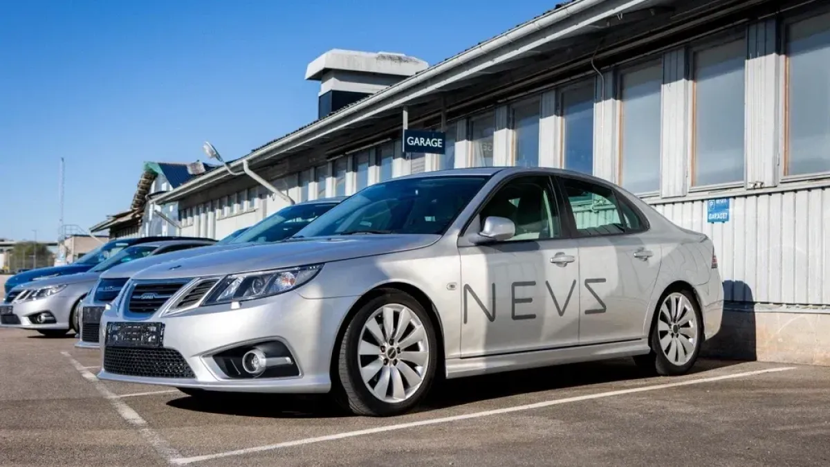 Продават последните нови автомобили Saab