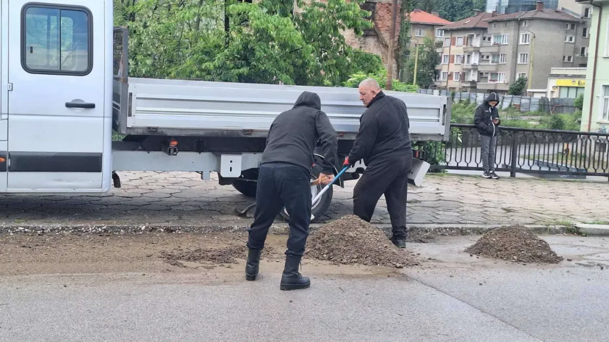 Затворници се включиха на помощ на бедстващите от стихията