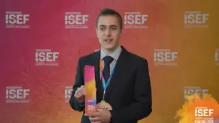 Български гимназист стана №1 в света по математика