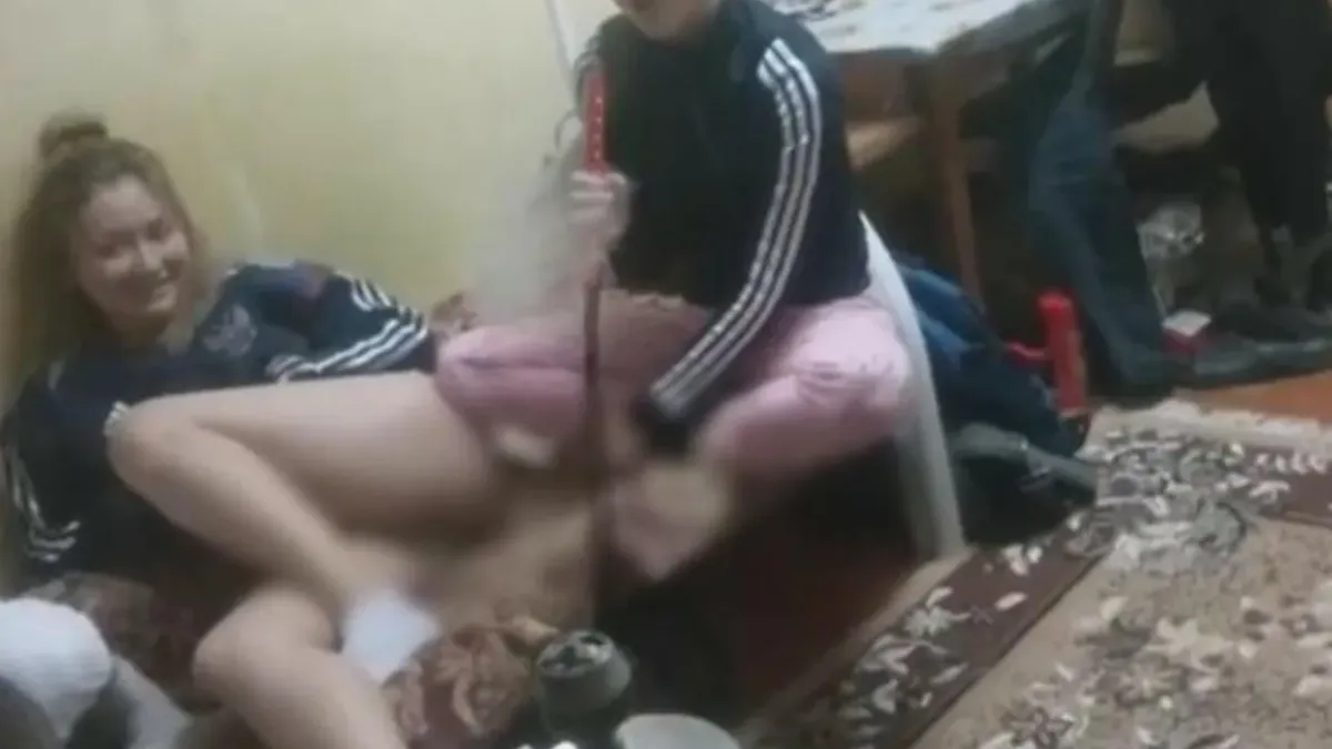 Така изглежда женски затвор в Русия: Не е за вярване какво се прави в килиите там
