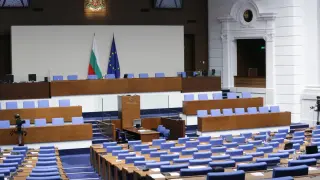 Парите на държавата излизат на преден план в НС