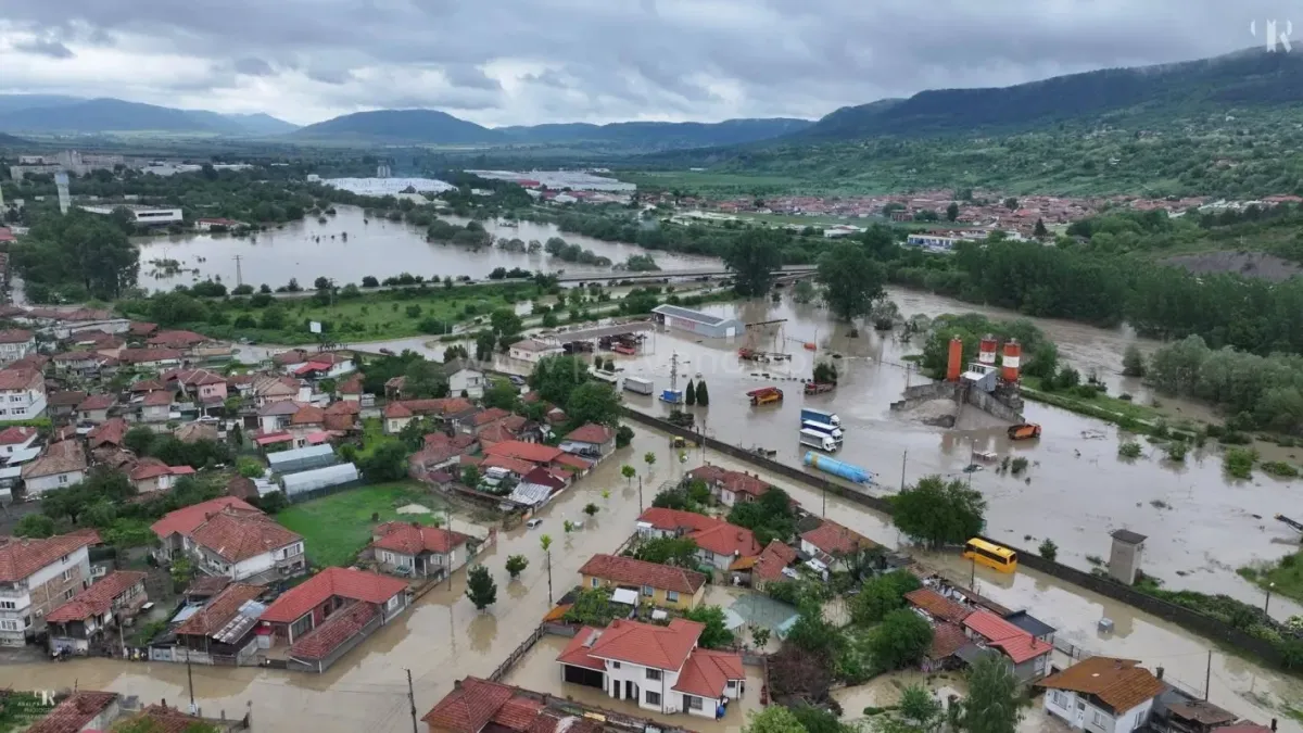 Здравните власти алармират: Ешерихия коли и манган във водата в Севлиево