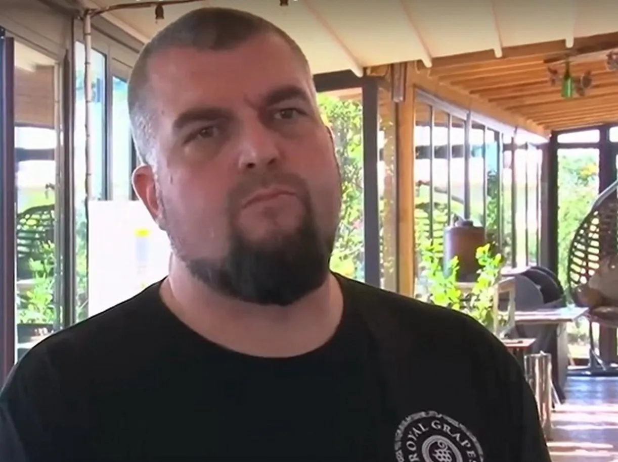 Мартин нарече сънародници "ганьовци" и запали България