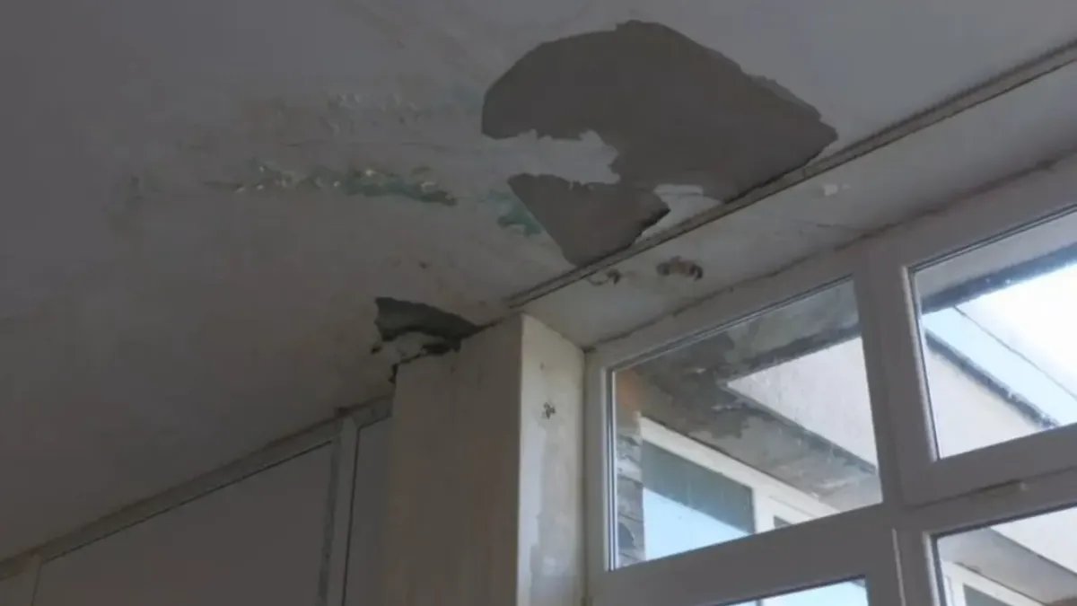 Болницата в Трявна тече след градушката, лекари работят сред пораженията