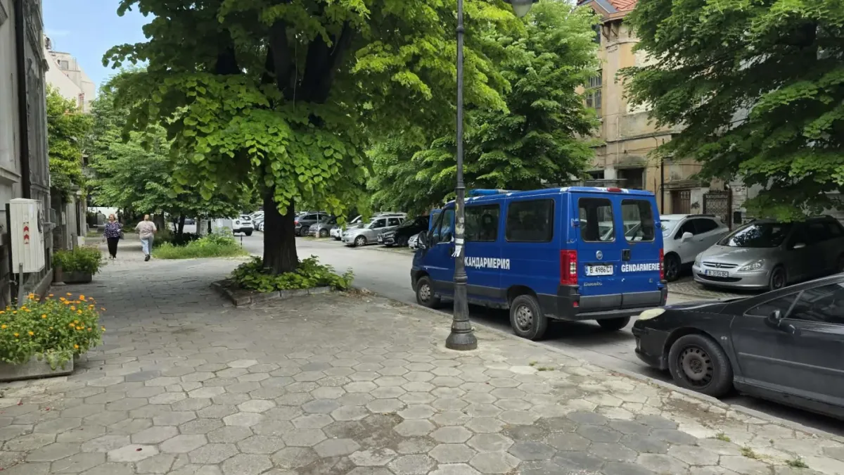 Масирана спецакция във Варна, ченгета тарашат офиси на украинската групировка КУБ