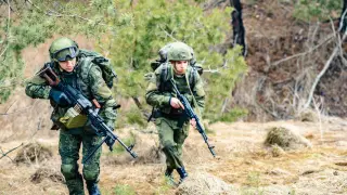 Руски войник: На това място средно се издържа само 10 мин., там е истински ад: „умират в делириум и обръщат картечниците срещу себе си“