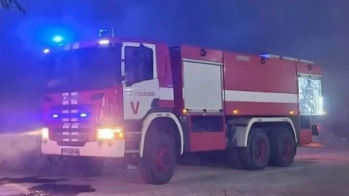 Възобновил се е пожарът в хотела в Слънчев бряг
