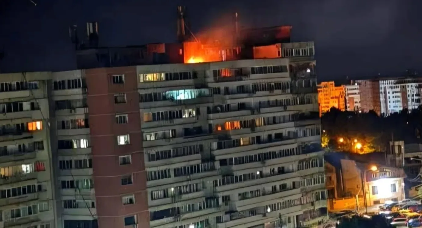 Руски дрон се е разбил в жилищен блок в Румъния, има ранени Снимки