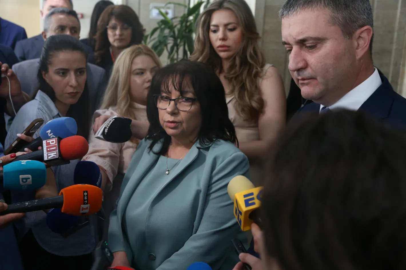 Теменужка Петкова контрира Радев: Проблемът със свръхдефицита е за 2026 г., а не за 2025-а