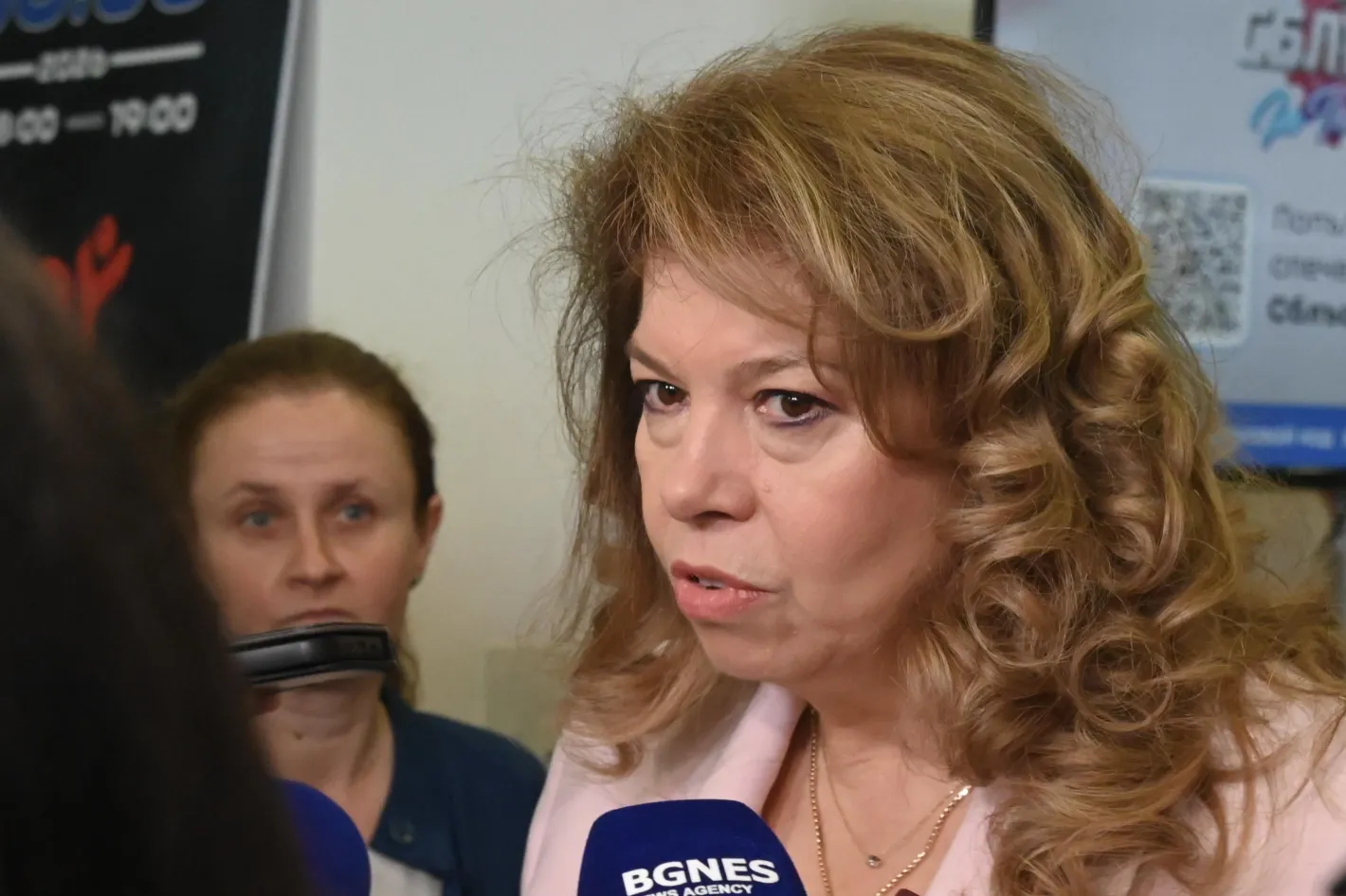 Йотова отдаде почит на Любен Дилов-син