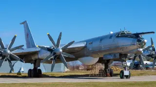 Украйна взриви два стратегически гиганта Ту-142