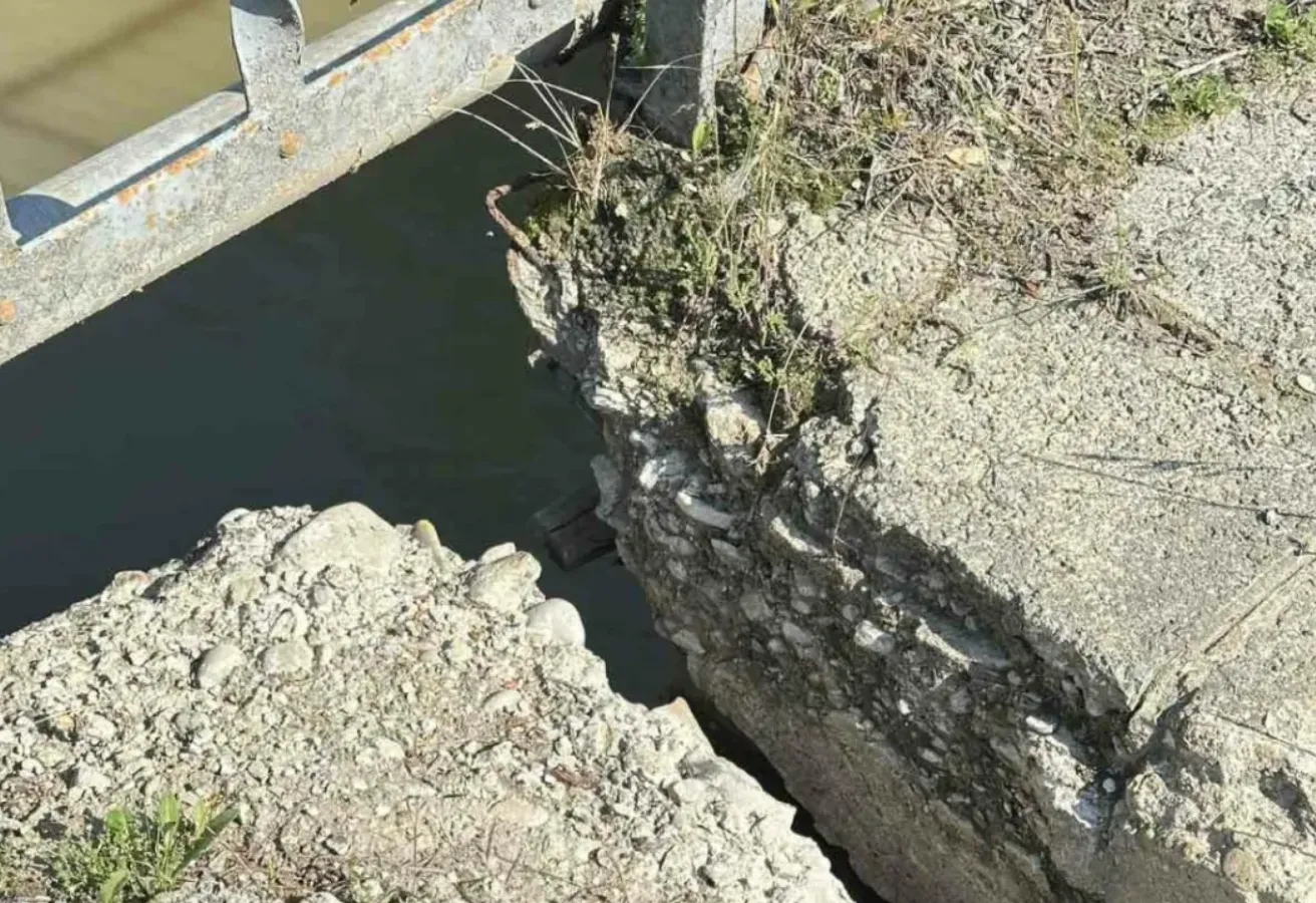Придошлите води застрашиха най-пряката връзка на две села с Велико Търново