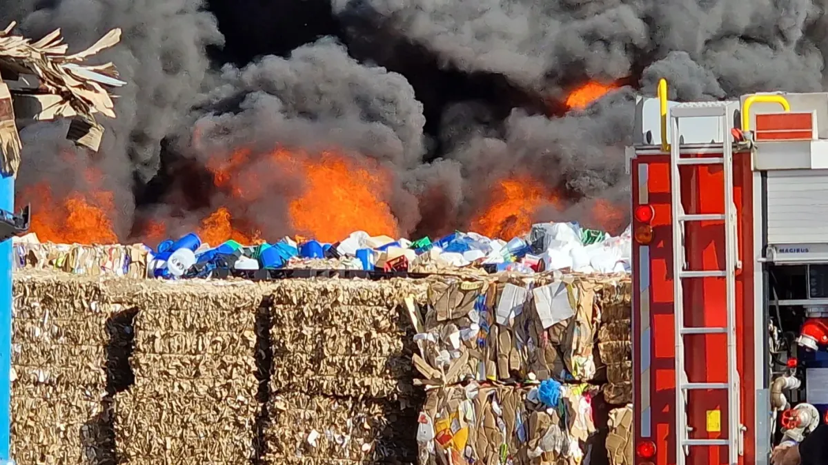 Страх от обгазяване след големия пожар в Стара Загора