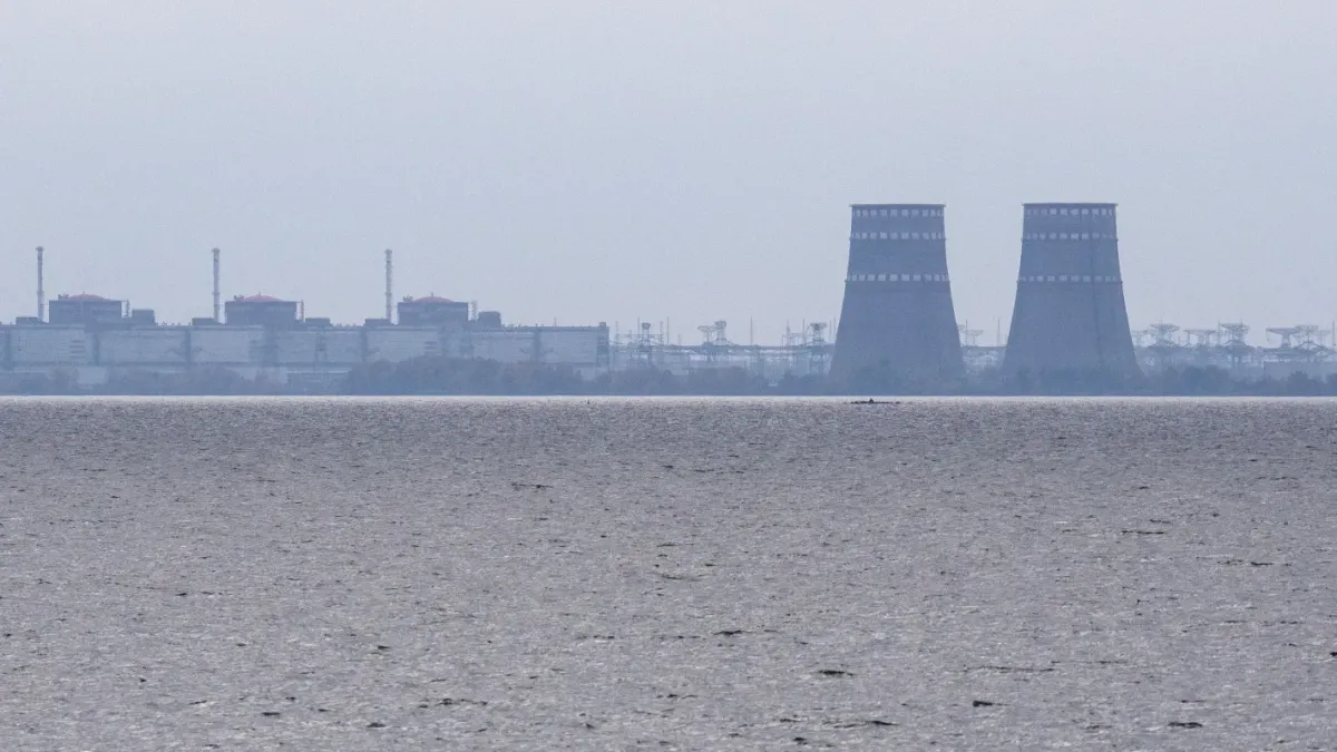 Украински дрон удари Запорожката атомна електроцентрала