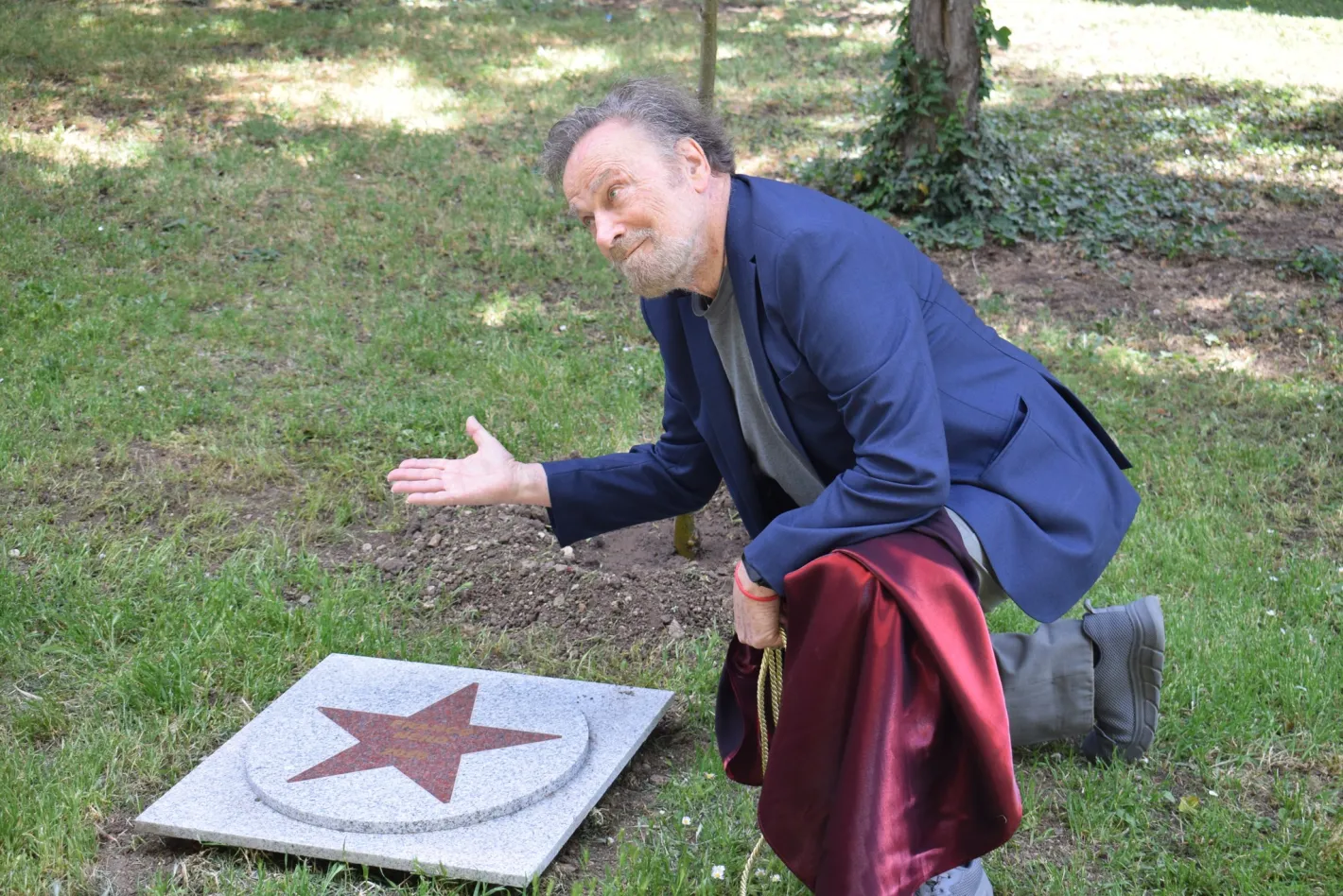 Легендарният Франко Неро откри звезда с името си в България и засади дръвче