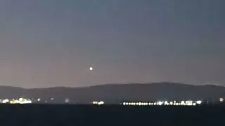 Необясним феномен в морето над Приморско: Странен обект смени цветовете си и изчезна