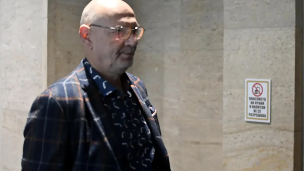 "15 минути от останалия наш живот!": Един от последните постове на Любен Дилов-син