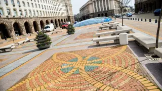 Подлезът под Ларгото се превърна в река Снимки