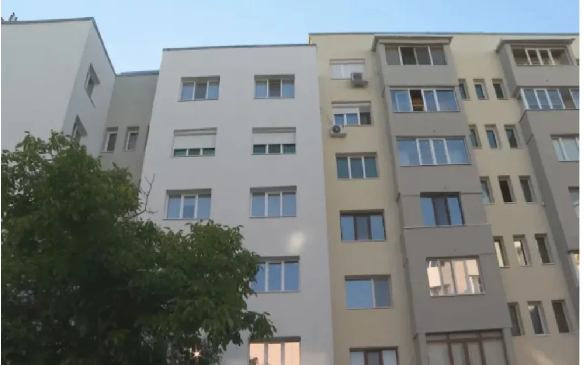 След санирането: Жители се оплакват от течове, щети и блокирани тераси