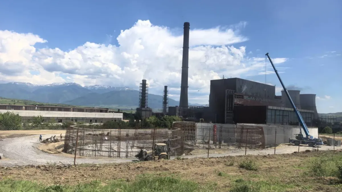 ТЕЦ „Бобов дол“ ускорява трансформацията си: Инсталацията за биогаз ще заработи до края на годината