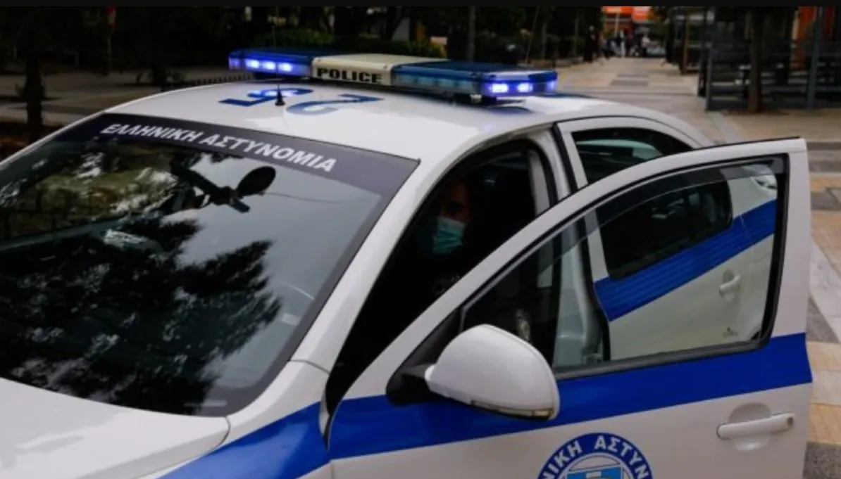 Арестуваха двама българи в Гърция