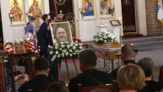Президент, депутати и колеги изпратиха Любен Дилов-син