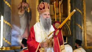 Патриарх Порфирий за миряните около него: От време на време се появява и по някой дебил
