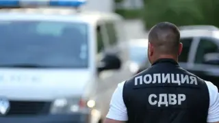 Мощна наркоация на СДВР в столичния квартал Бояна, има арестуван Снимки