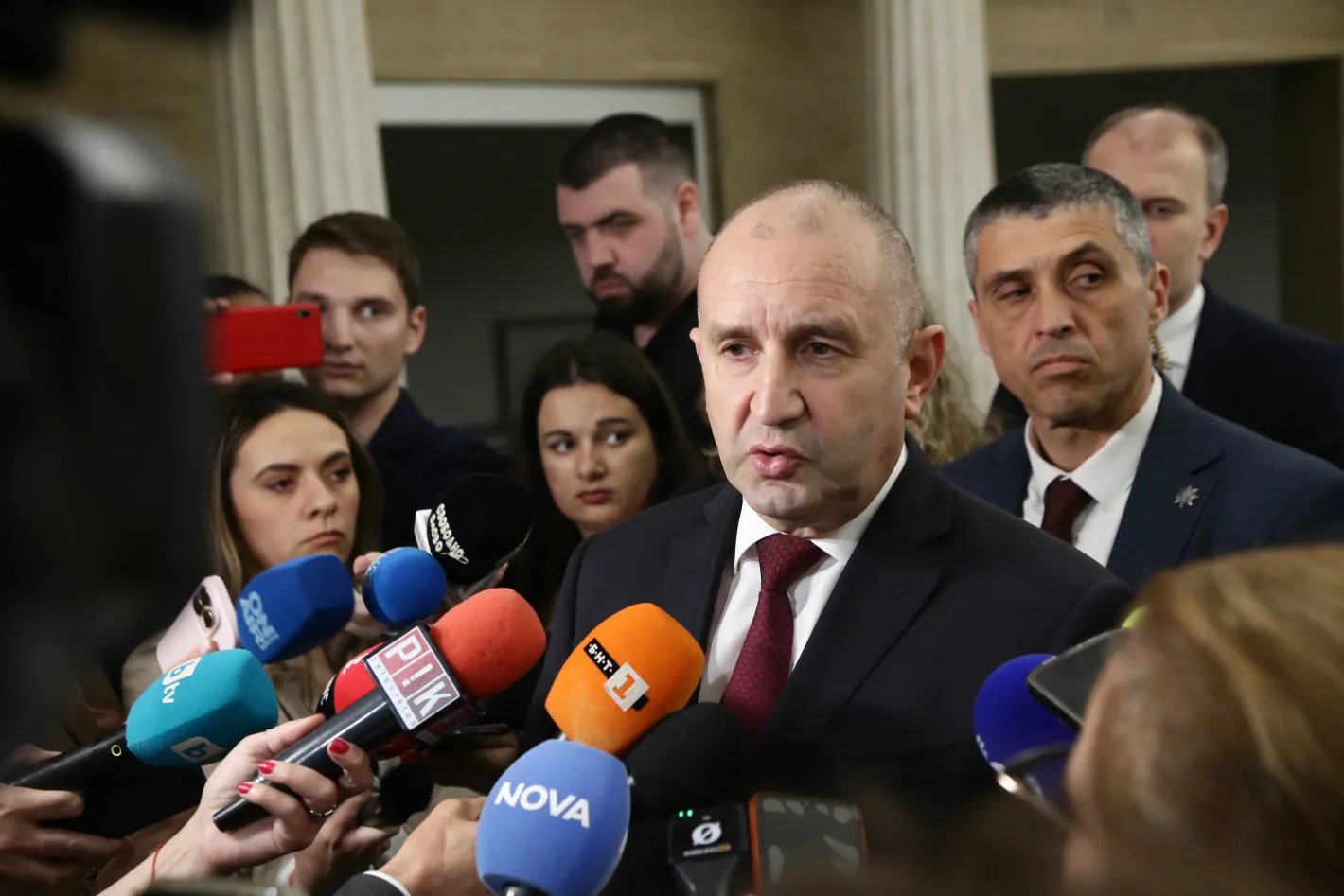 Радев: България ще наложи вето на санкциите срещу Русия