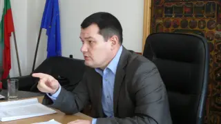 Спорна фигура се върна като началник в митниците!