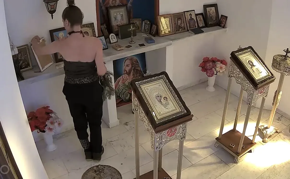 Светотатство: Жена поруга параклис край София!