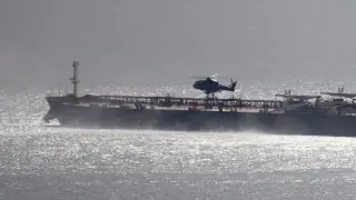 Британски военни са прехванали кораб на руския сенчест флот в Ламанша Кадри