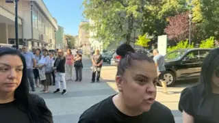 Детето още чака мама, татко и кака: Близки на загиналото семейство в Пловдив поискаха справедливост