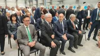 Радев отговори на Борисов, замеси черната пантера от Шумен