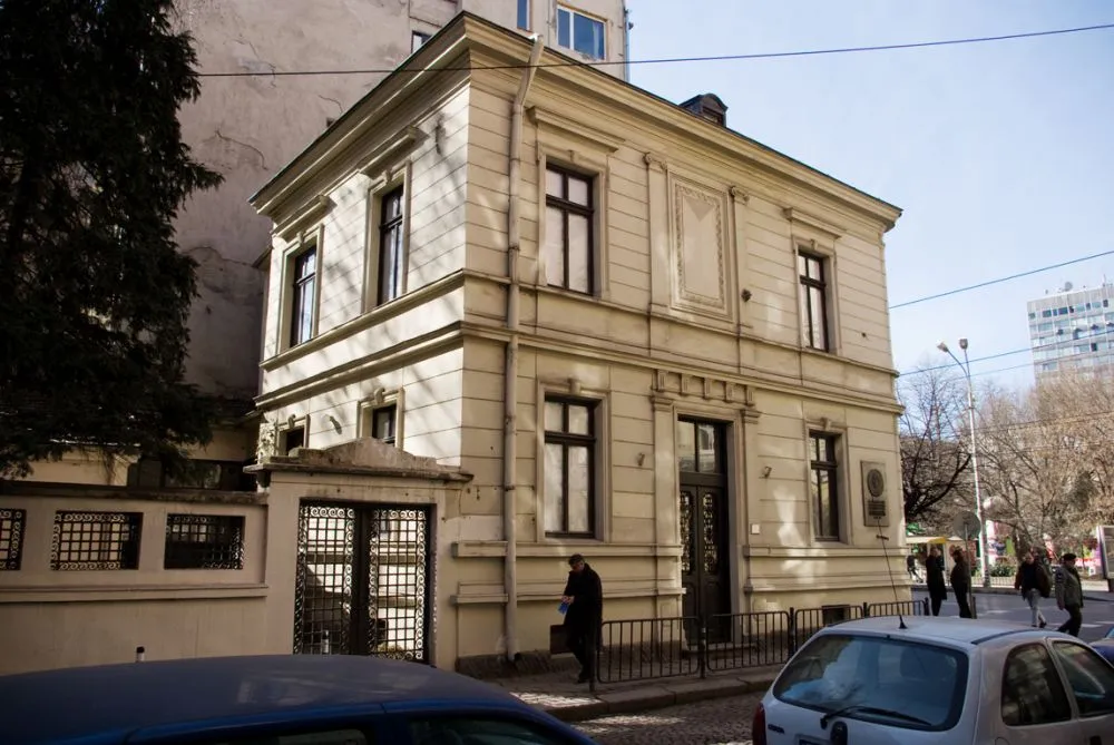 Ученици от Първа английска гимназия създадоха карта на домовете на бележити българи