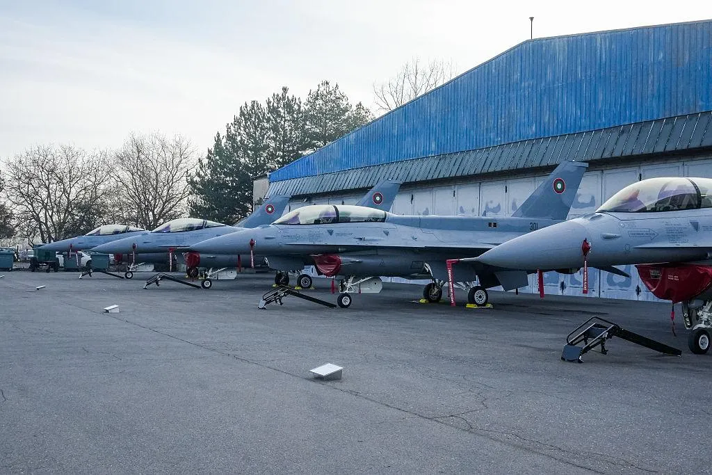 Изтребители F-16, МиГ-29 и Gripen проведоха съвместни операции в България