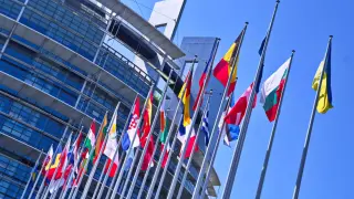 Politico: България оспорва части от новите санкции срещу Русия