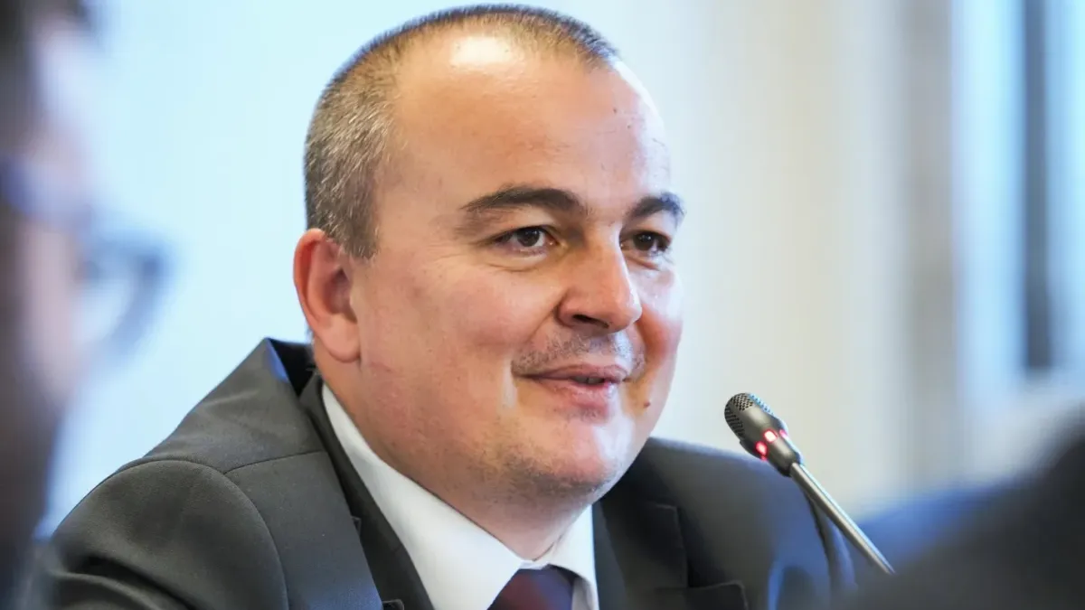 Абровски заплаши веригите, оказвали натиск: Не е заради "Кошница с грижа", но ще бъдем безкомпромисни