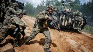 Берлин: Бундесверът ще брани всяка педя земя от НАТО