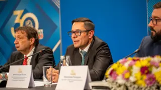 Вицепремиерът Пулев пред НСОРБ: Инвестициите са национален приоритет, средства за насърчителни мерки има