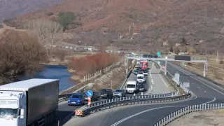Проблем на АМ "Струма"! Ограничиха движението край Мурсалево, шофирайте внимателно