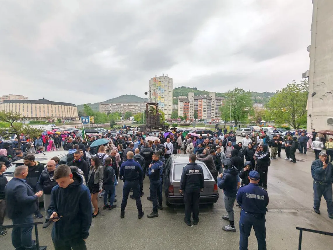 Нов масов бой в Габрово вдигна полицията на крак, има пострадали