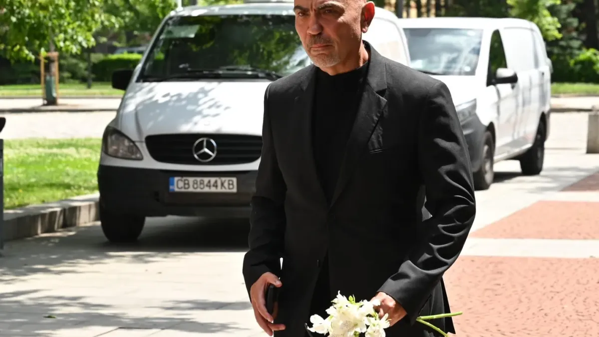 Росен Петров гневно: Виждали ли сте стената на язовир Въча?