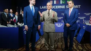 САЩ и Иран започнаха в Швейцария преговори за мирно споразумение