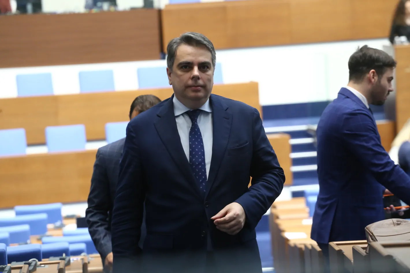 Управляващите отрязаха ПП: Няма да има 100% майчинство при ранно връщане на работа