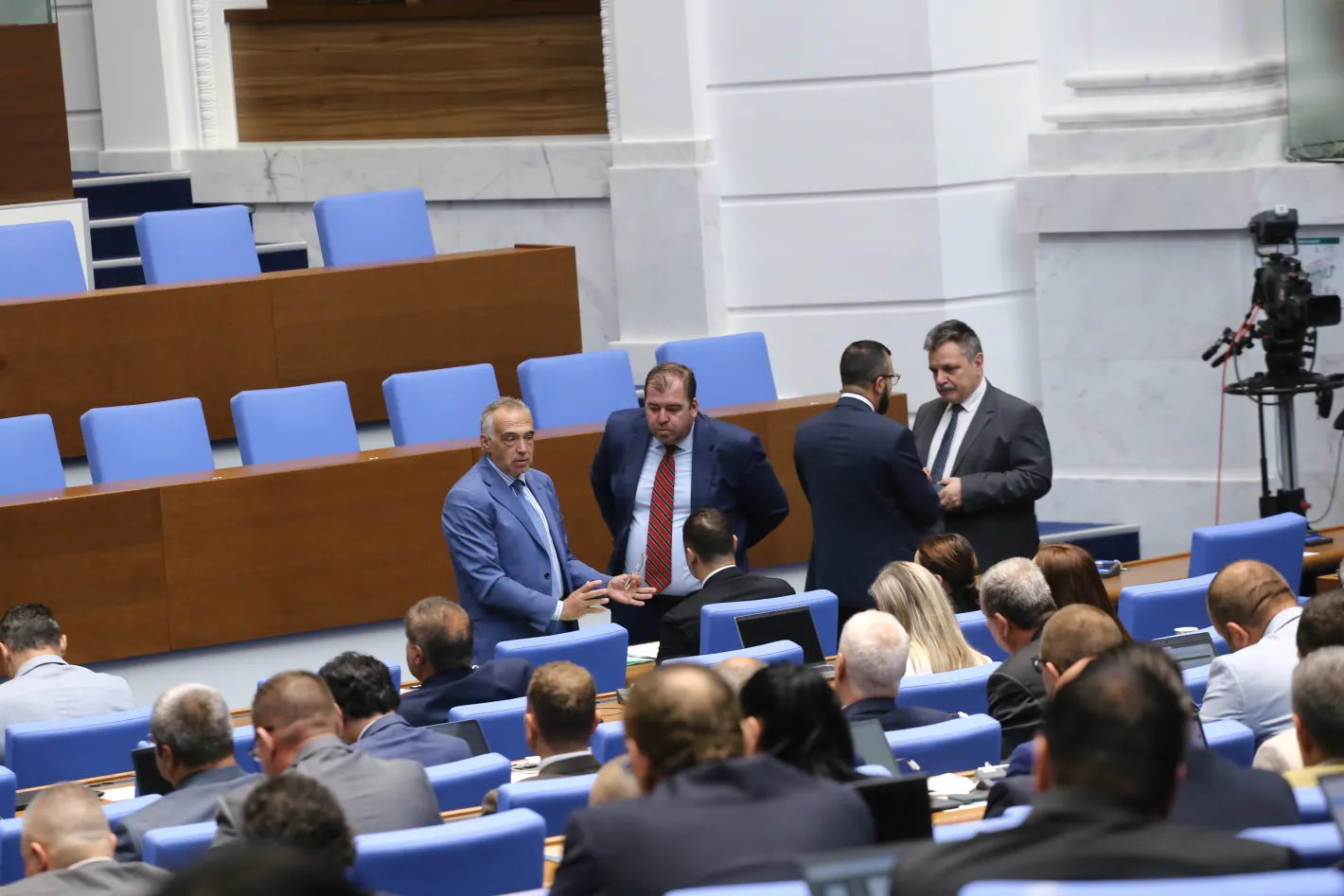 Проектобюджетът влиза за обсъждане в пленарната зала