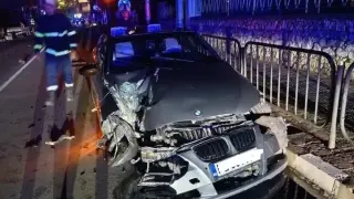 BMW е смазано до неузнаваемост след тежък инцидент в Асеновград Снимки